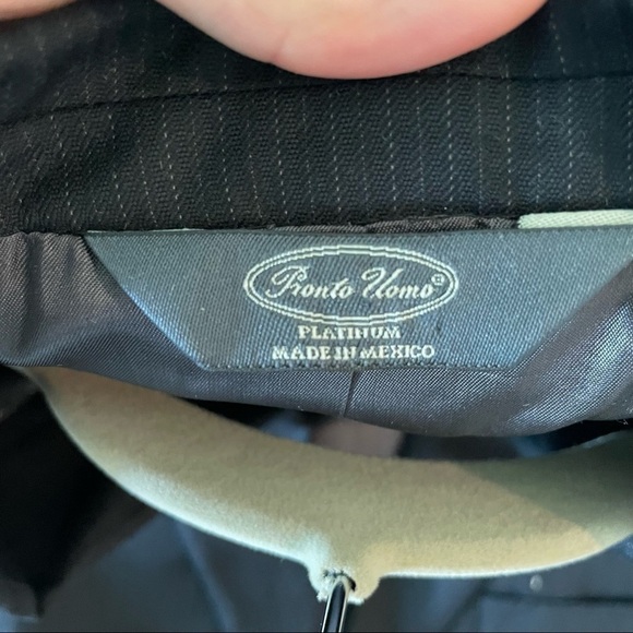 Pronto Uomo Modern Suit, Charcoal Suit 100% Wool - Picture 5 of 16